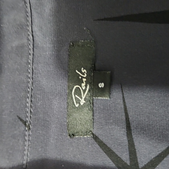 Rails Kate Silk Button Down Shirt - Picture 4 of 6